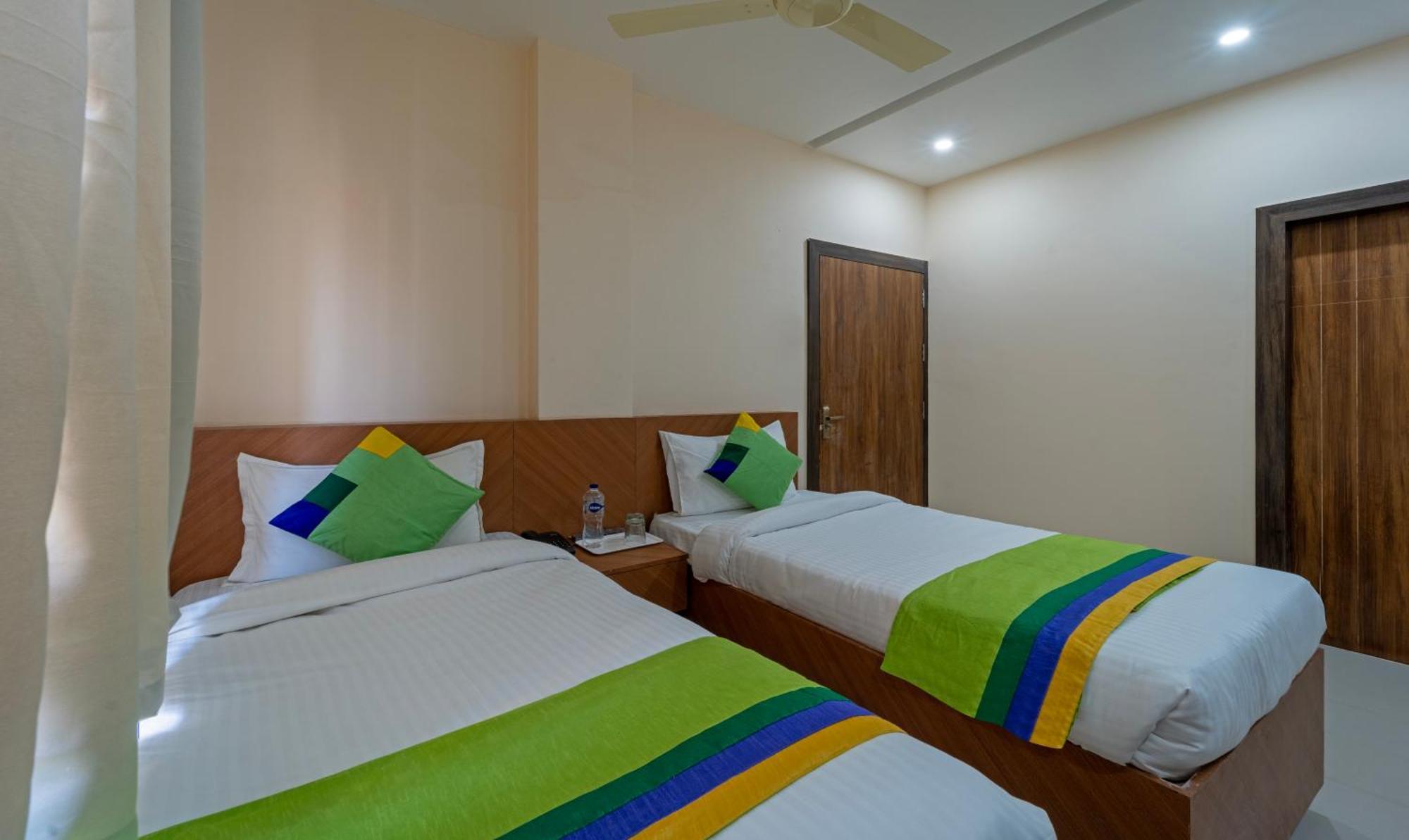 Treebo Raj Palace Varanasi Eksteriør billede