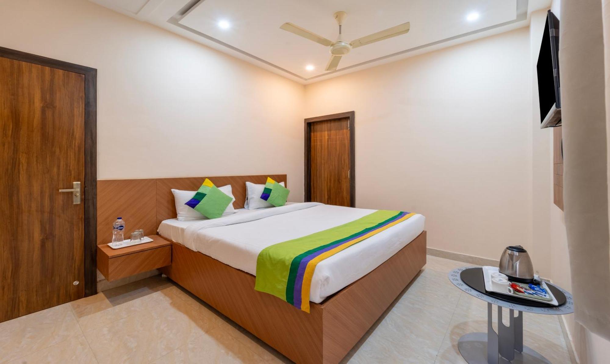 Treebo Raj Palace Varanasi Eksteriør billede